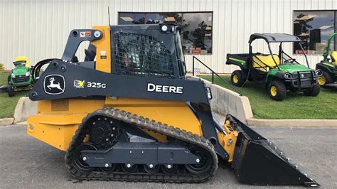 john deere 325g reviews